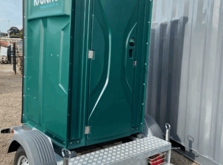 Dixi toilet op aanhanger