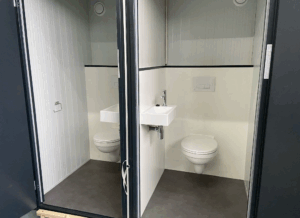 Dubbele hangtoilet met fontein