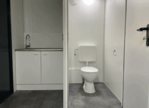 Kantoor unit met toilet