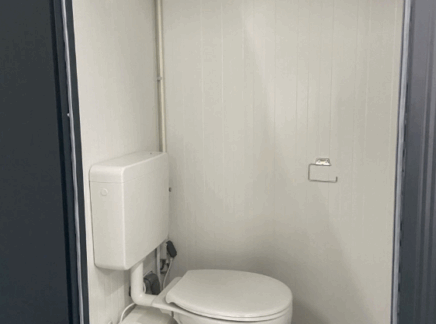 Staand toilet met vermaler